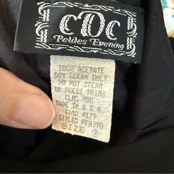 VINTAGE 90s embellished rhinestone cross cross black dress S 2 - Picture 9 of 9